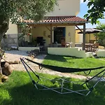 A Casa Amarela Apartment Pinheiro de Coja