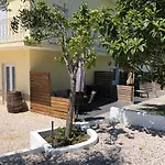 A Casa Amarela