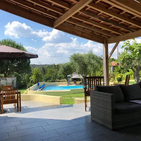 A Casa Amarela * Pinheiro de Coja