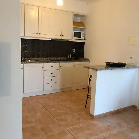 A Casa Amarela Pinheiro de Coja