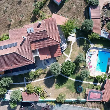 A Casa Amarela Pinheiro de Coja