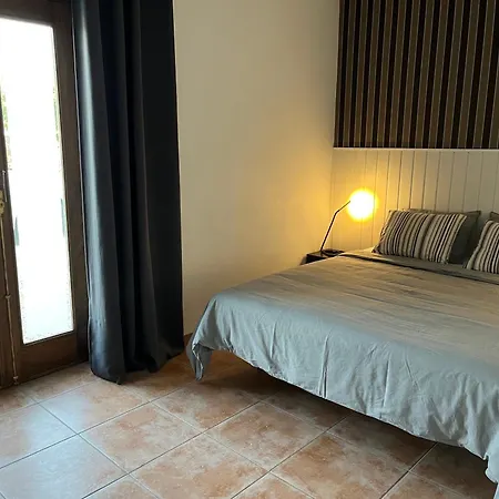 Apartament A Casa Amarela Pinheiro de Coja
