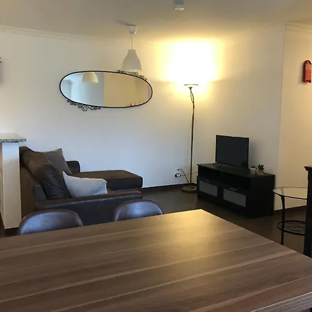 A Casa Amarela Pinheiro de Coja