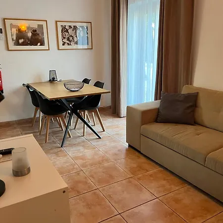 A Casa Amarela
