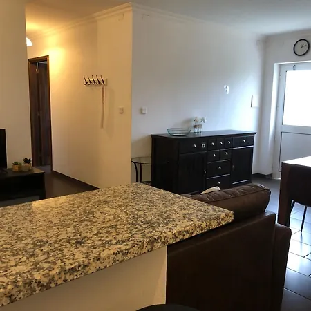 Apartament A Casa Amarela