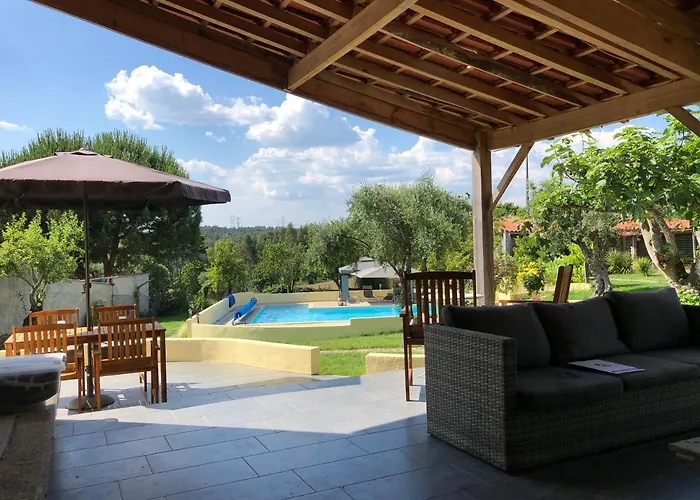 A Casa Amarela * Pinheiro de Coja