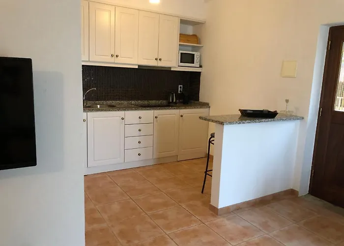 A Casa Amarela Pinheiro de Coja