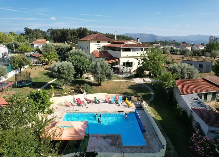 Appartement A Casa Amarela Pinheiro de Coja