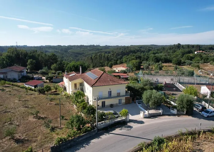 A Casa Amarela * Pinheiro de Coja